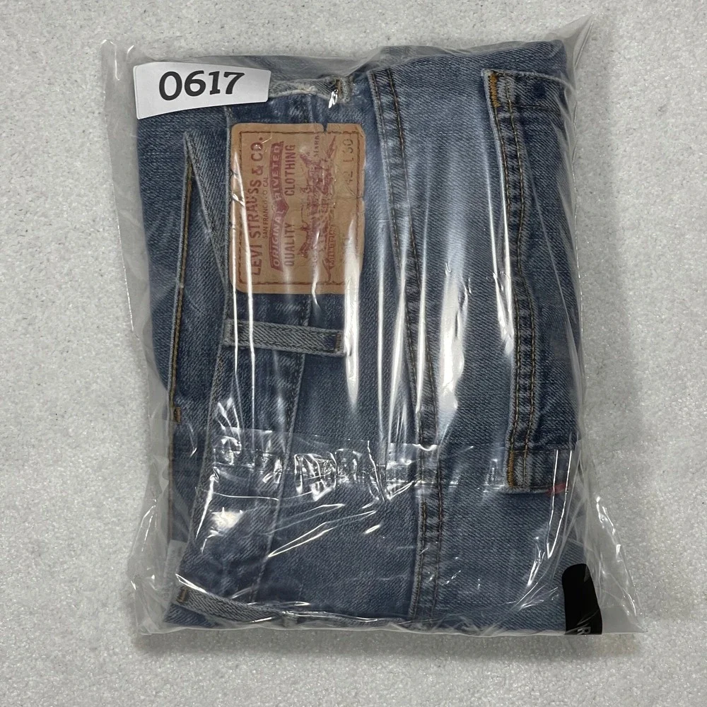 Levi 550 Jeans Men's W40 L30 Relaxed Straight Blue Comfort Work Distressed Hems